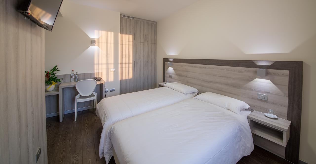 Hotel Panineria Colombera Rossa Brescia Zewnętrze zdjęcie